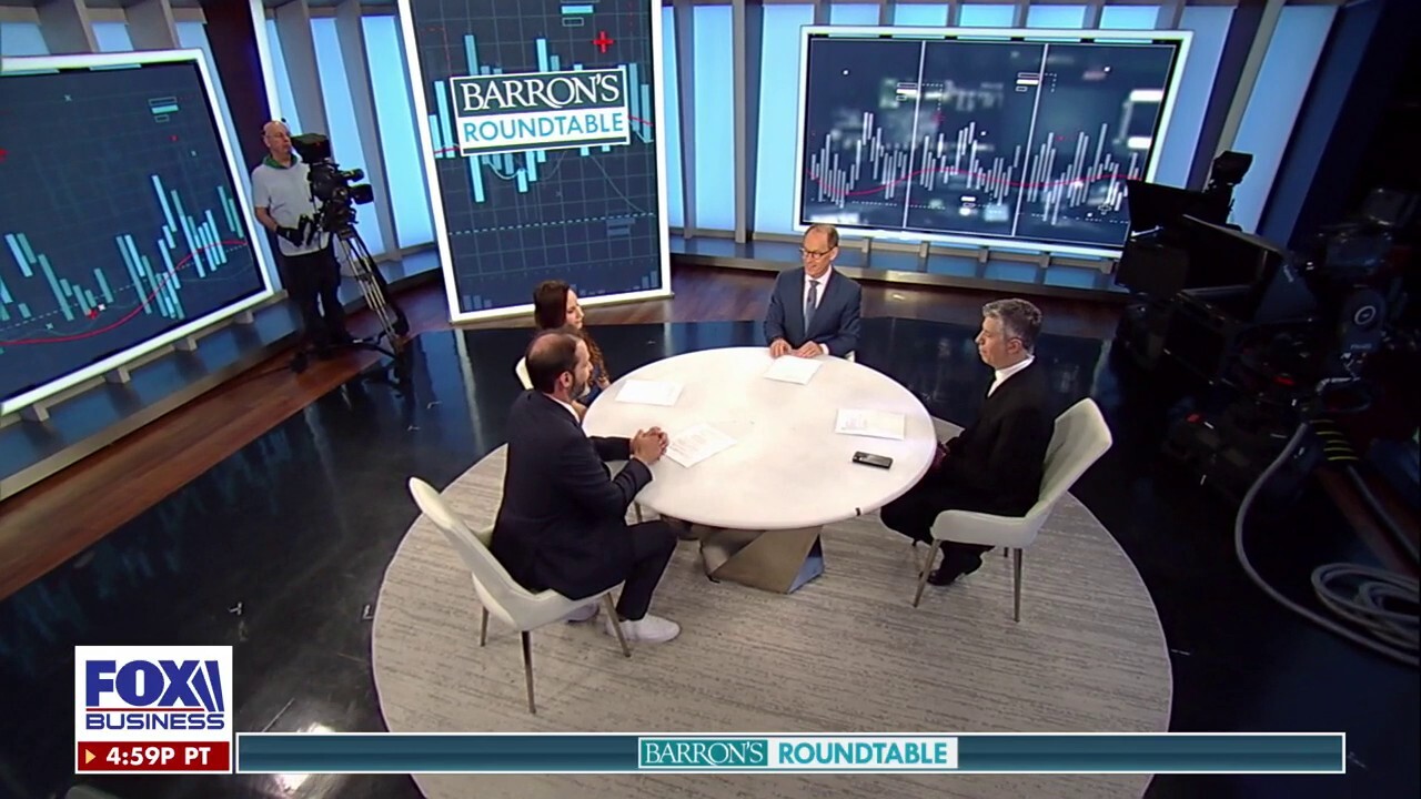  Jack Otter and the panel discuss the downfall of Southwest Airlines’ popularity and how they could turn it around on ‘Barron’s Roundtable.’