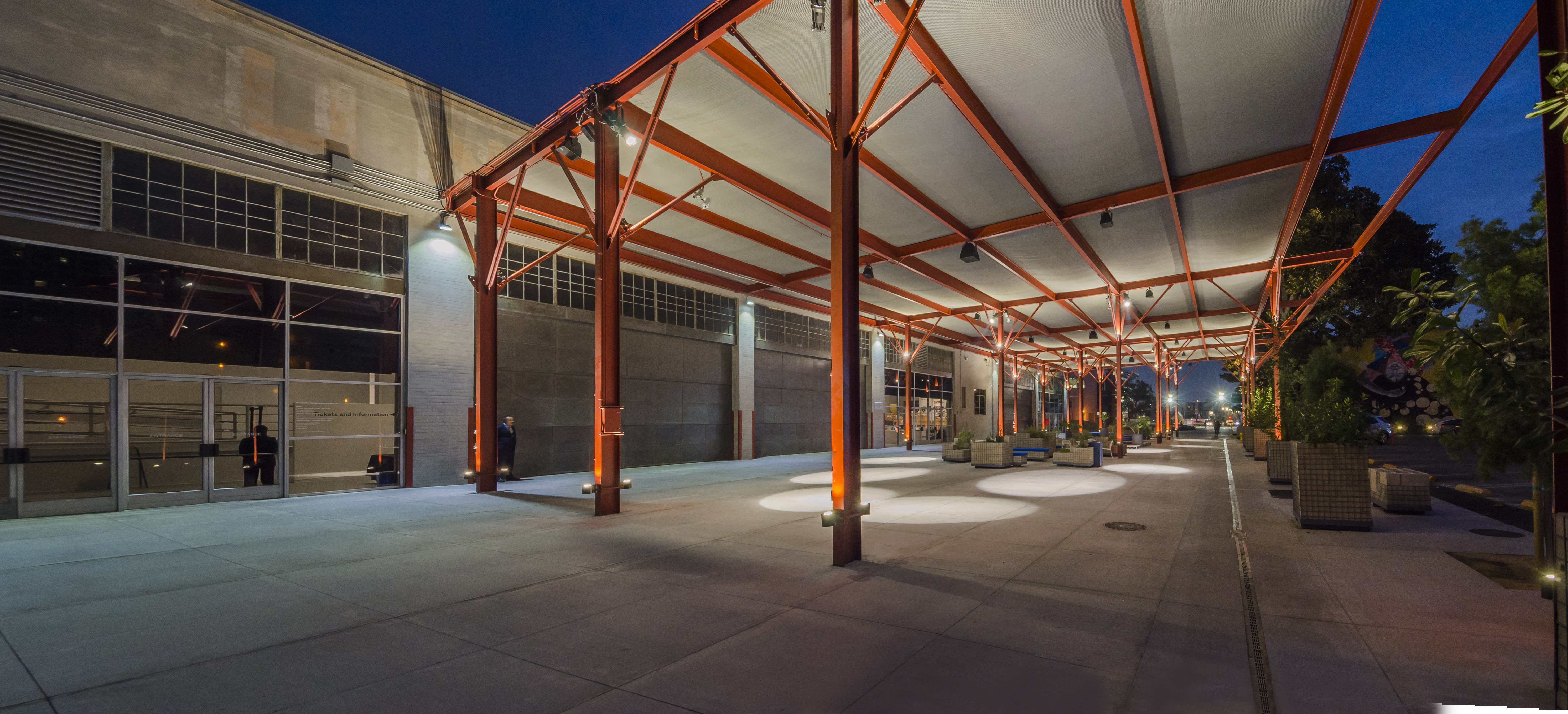 The Aileen Getty Plaza (Exterior), photo by Gene Ogami