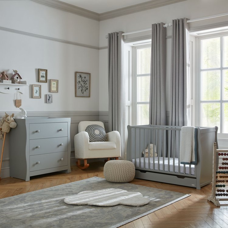 Puggle Chelford 4-Piece Cot with Drawer, Dresser Changer & Maxi Air Cool Sprung Mattress - Classic Grey 