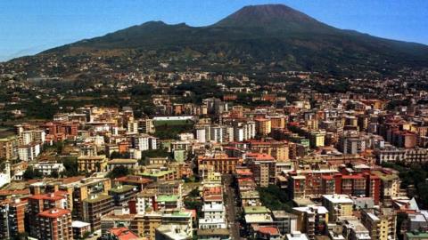 The Italian city of Naples with the Mount Vesuvius in the background. Photo: October 2022