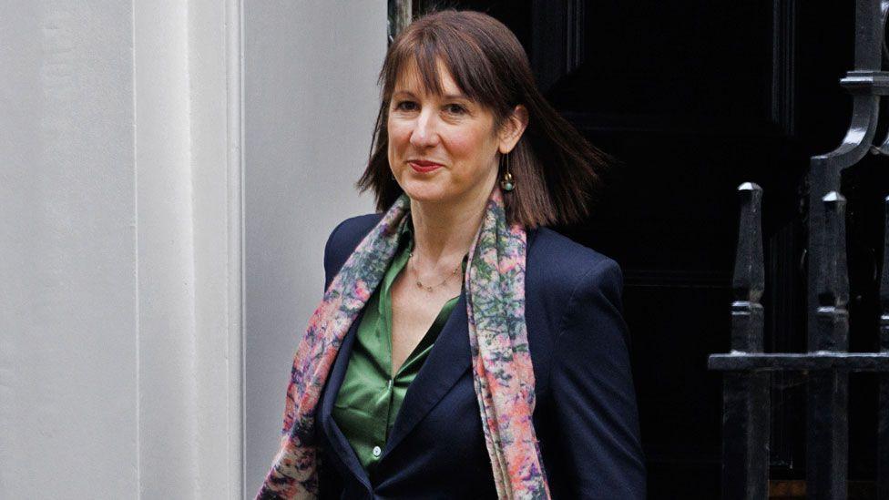 Chancellor Rachel Reeves leaves Downing Street after the weekly cabinet meeting on January 21, 2025 in London, England